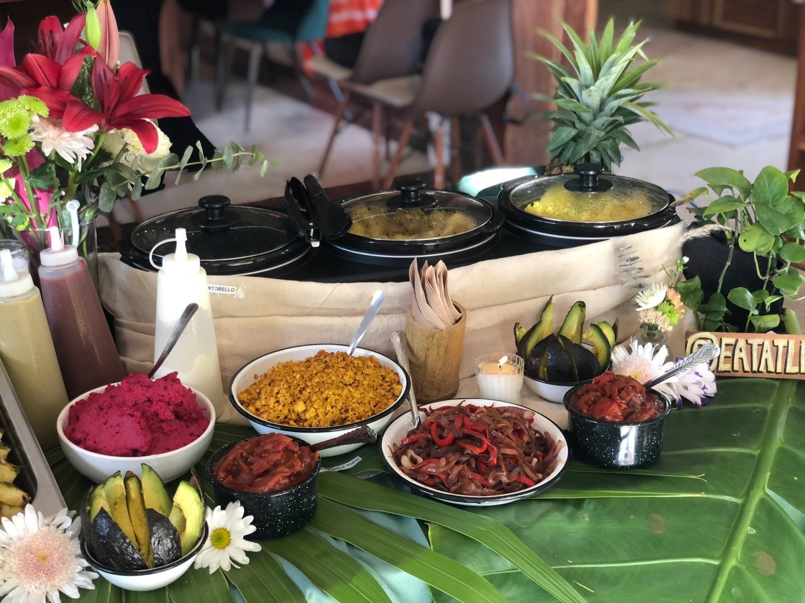 Vegan taco buffet with beet hummus, tofu scramble, fajita peppers and avocado, vegan event catering by Liefs Tulum at Rancho Verde